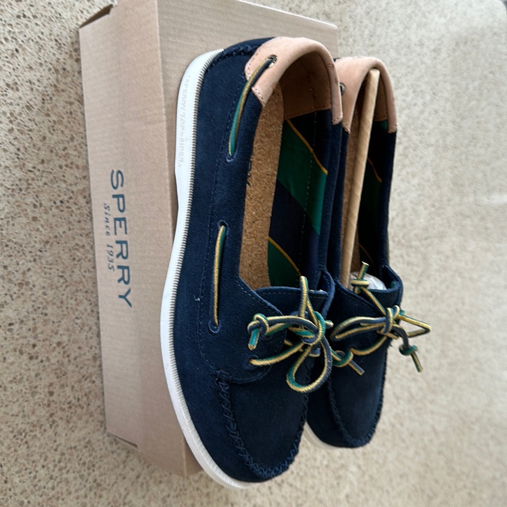 Sperry Women’s Size 8 Venice Varsity Navy Suede- never worn!